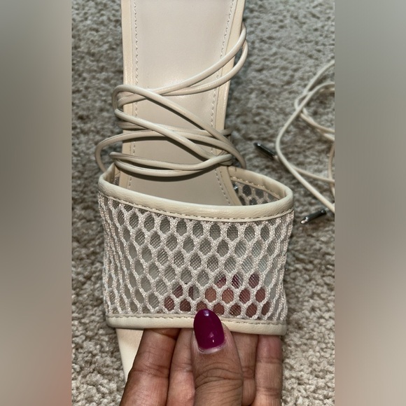 Marc Fisher Dallyn - Picture 8 of 8